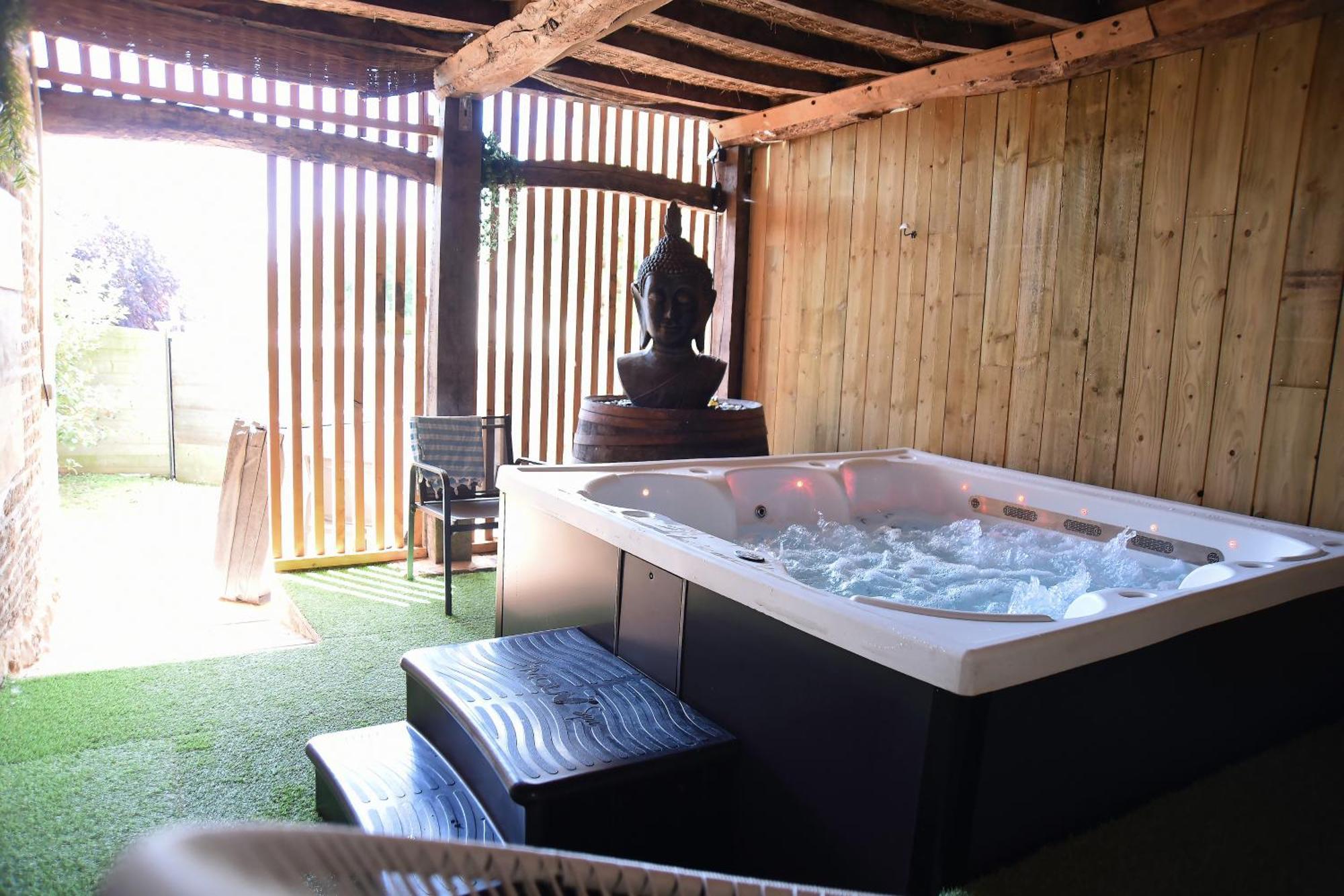 Gite & Spa La Perle Verte Hotel Versainville Buitenkant foto